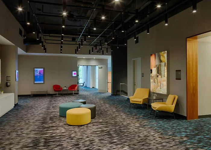 Aloft By Marriott Mag Mile Hotel