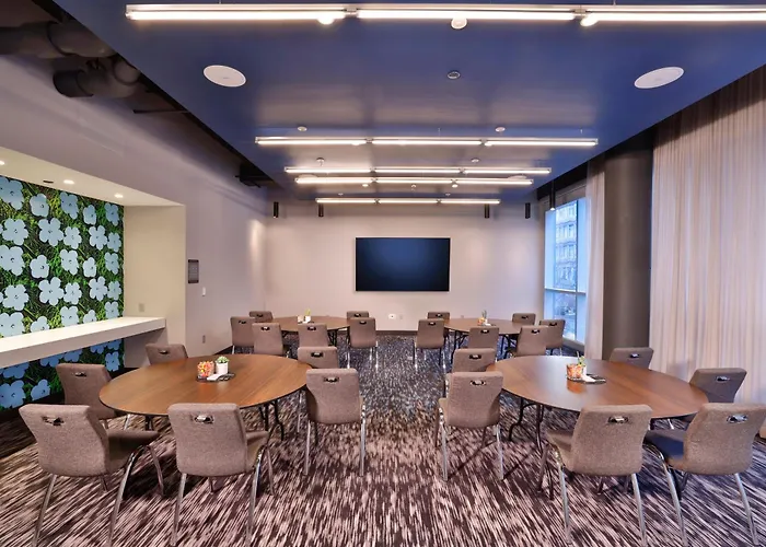 Aloft By Marriott Mag Mile Hotel 3*