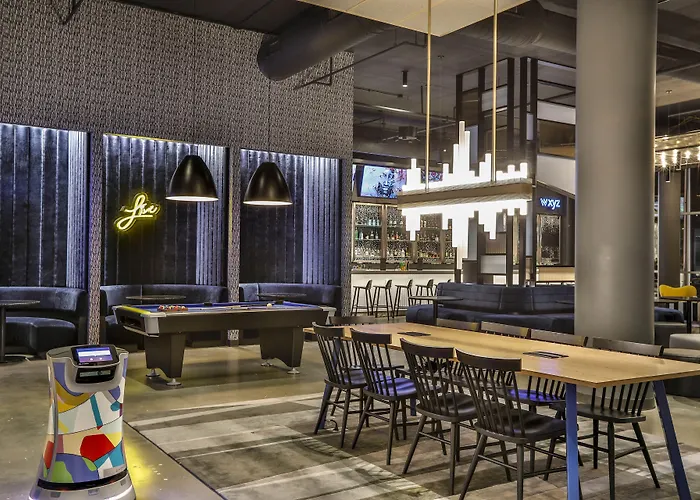 Aloft By Marriott Mag Mile Hotel Chicago