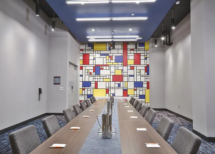 Aloft By Marriott Mag Mile