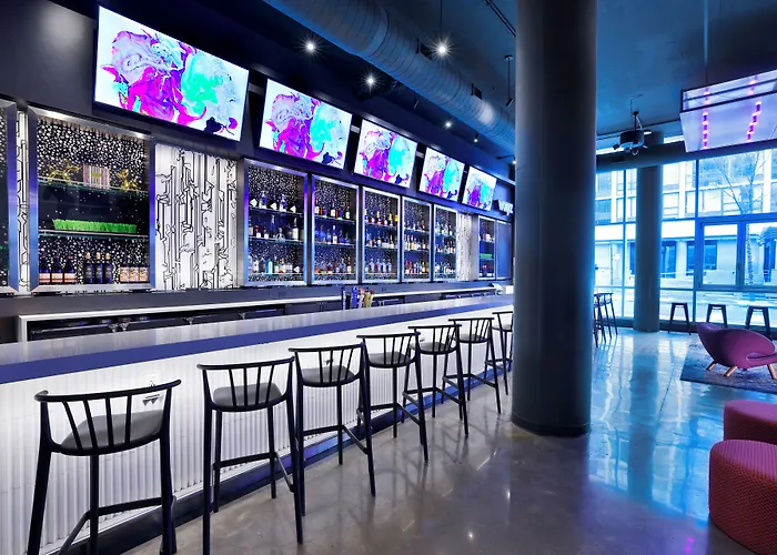 Aloft By Marriott Mag Mile Chicago
